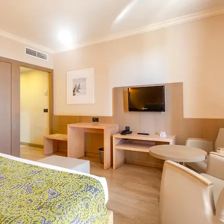 Marins Playa Otel 4*